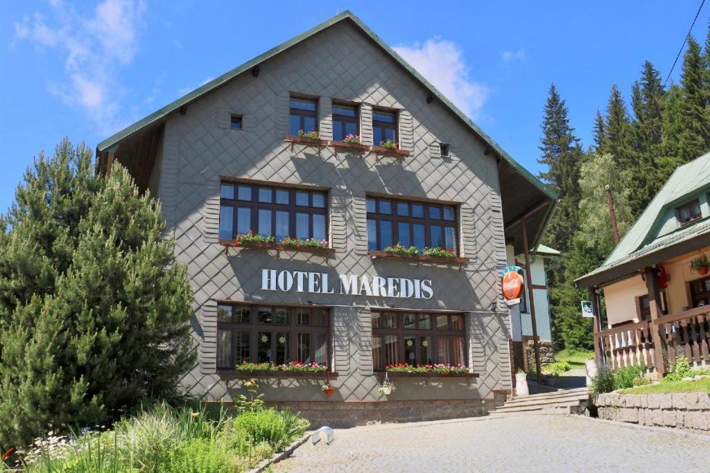 Hotel Maredis Rero Korenov Exterior photo